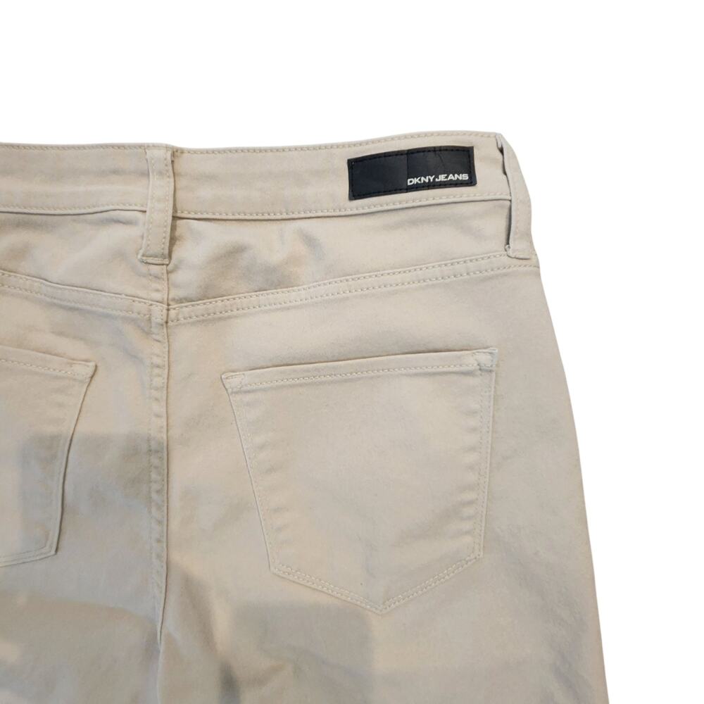 DKNY Shorts Rolled Cuff, Beige sz 6, 29" waist, 6.5" inseam Jean Shorts Khaki